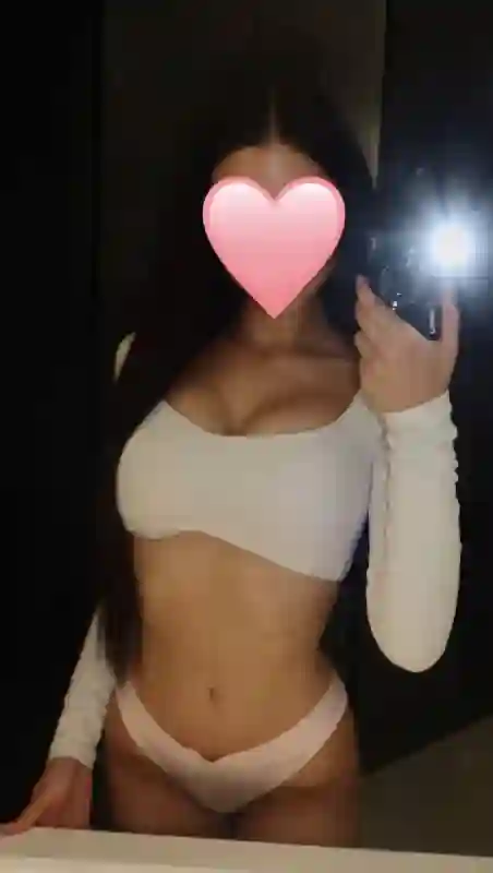 sexy escort Ramina in TALLINN offering a massage and sex date, find your sex dreams with Ramina sexy escort Ramina in TALLINN offering a massage and sex date, find your sex dreams with Ramina